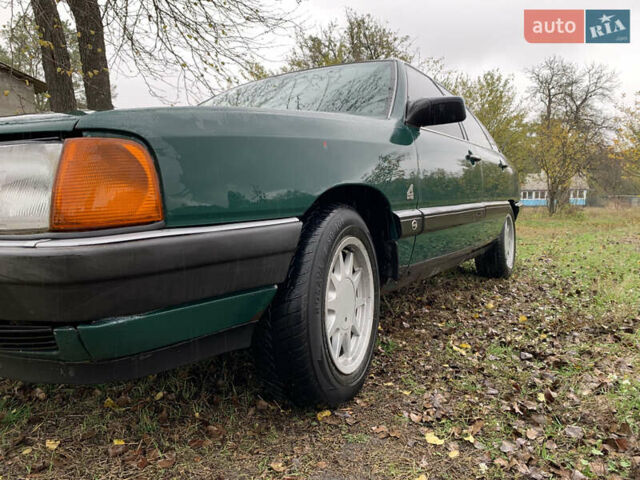 Зеленый Ауди 100, объемом двигателя 1.78 л и пробегом 338 тыс. км за 1500 $, фото 3 на Automoto.ua