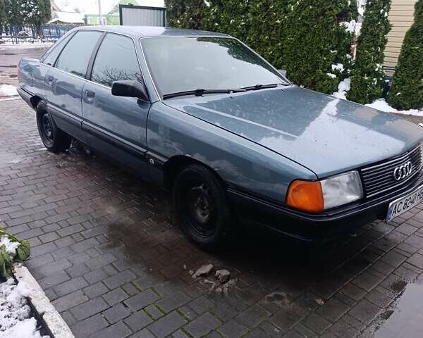 Зеленый Ауди 100, объемом двигателя 2 л и пробегом 350 тыс. км за 2350 $, фото 1 на Automoto.ua