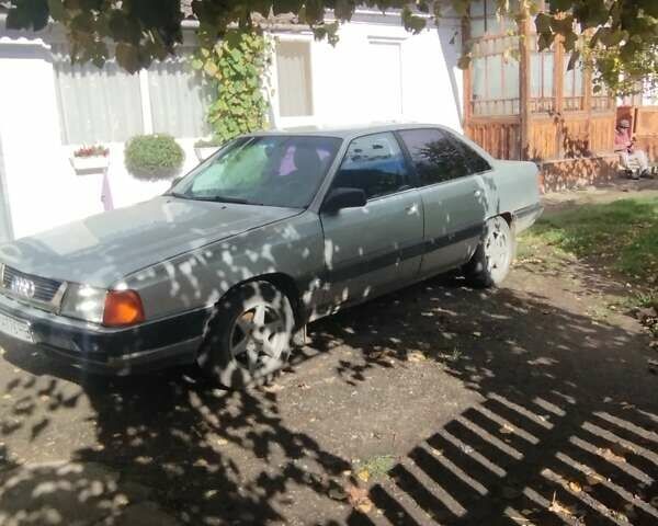 Зелений Ауді 100, об'ємом двигуна 2.3 л та пробігом 396 тис. км за 1350 $, фото 3 на Automoto.ua