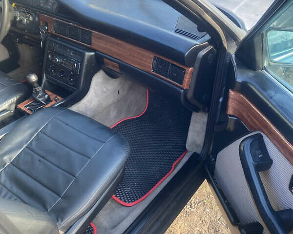 Зеленый Ауди 100, объемом двигателя 1.99 л и пробегом 256 тыс. км за 1700 $, фото 9 на Automoto.ua