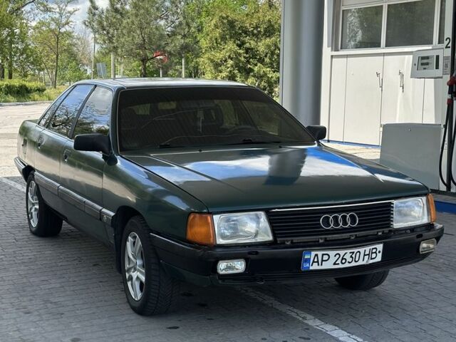 Зеленый Ауди 100, объемом двигателя 2 л и пробегом 313 тыс. км за 1150 $, фото 4 на Automoto.ua