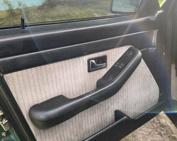 Зеленый Ауди 100, объемом двигателя 2 л и пробегом 450 тыс. км за 2000 $, фото 8 на Automoto.ua