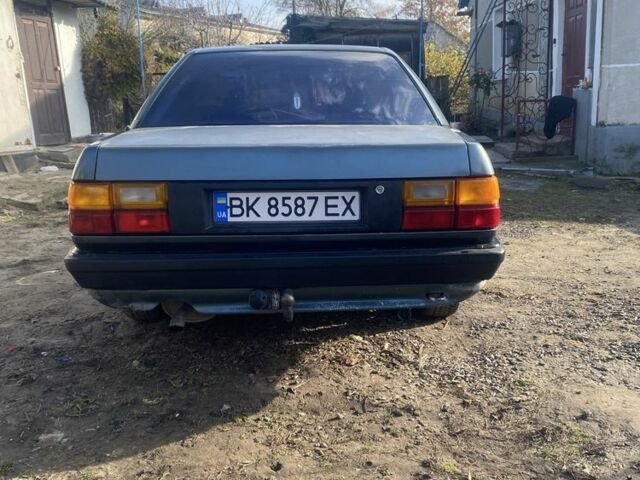 Зеленый Ауди 100, объемом двигателя 2 л и пробегом 256 тыс. км за 1700 $, фото 3 на Automoto.ua