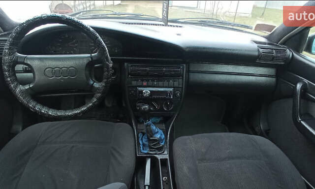 Зеленый Ауди 100, объемом двигателя 2 л и пробегом 311 тыс. км за 3200 $, фото 6 на Automoto.ua