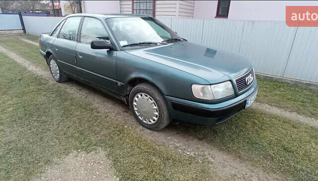Зеленый Ауди 100, объемом двигателя 2 л и пробегом 311 тыс. км за 3200 $, фото 2 на Automoto.ua