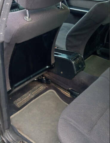 Зеленый Ауди 100, объемом двигателя 2 л и пробегом 311 тыс. км за 3200 $, фото 7 на Automoto.ua