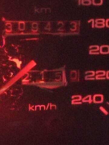 Ауди 100 1991 в Черновцах на Automoto.ua Зеленый Ауди 100, объемом двигателя 1.98 л и пробегом 310 тыс. км за 2600 $, фото 4 на Automoto.ua