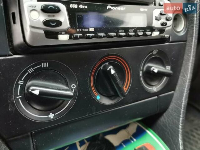 Зеленый Ауди 100, объемом двигателя 2 л и пробегом 261 тыс. км за 2450 $, фото 24 на Automoto.ua