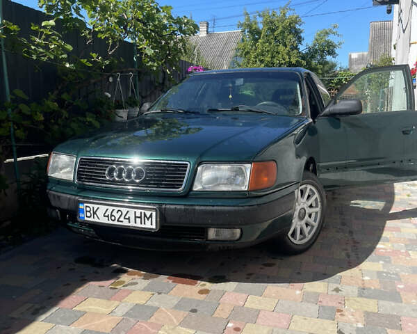 Зеленый Ауди 100, объемом двигателя 1.98 л и пробегом 320 тыс. км за 3000 $, фото 2 на Automoto.ua