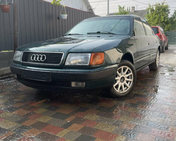 Зеленый Ауди 100, объемом двигателя 1.98 л и пробегом 320 тыс. км за 3000 $, фото 7 на Automoto.ua