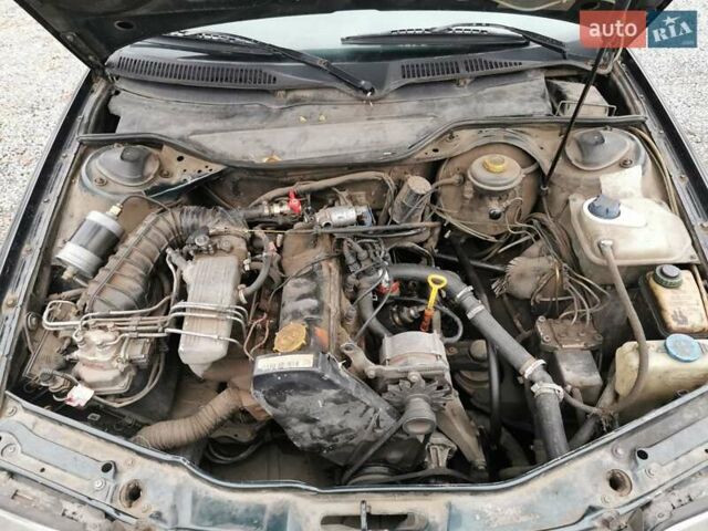 Зеленый Ауди 100, объемом двигателя 2 л и пробегом 261 тыс. км за 2450 $, фото 16 на Automoto.ua