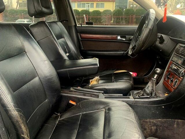 Зеленый Ауди 100, объемом двигателя 2 л и пробегом 200 тыс. км за 1400 $, фото 6 на Automoto.ua