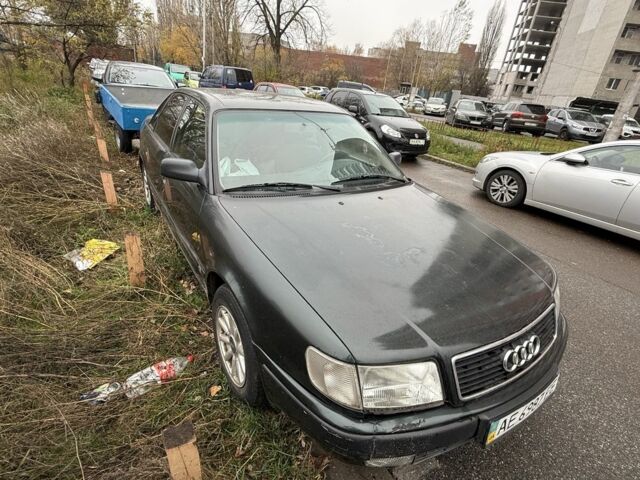 Зеленый Ауди 100, объемом двигателя 2 л и пробегом 415 тыс. км за 2500 $, фото 2 на Automoto.ua