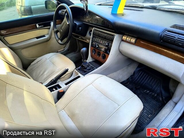 Зеленый Ауди 100, объемом двигателя 2.8 л и пробегом 370 тыс. км за 3100 $, фото 4 на Automoto.ua