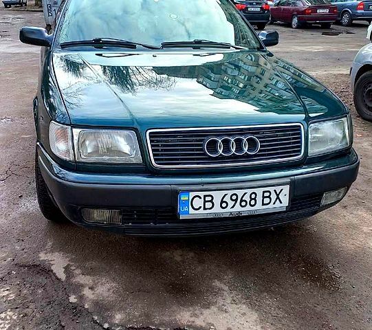 Зеленый Ауди 100, объемом двигателя 2.3 л и пробегом 300 тыс. км за 2600 $, фото 1 на Automoto.ua