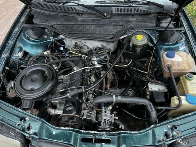 Зелений Ауді 100, об'ємом двигуна 2.3 л та пробігом 401 тис. км за 1250 $, фото 6 на Automoto.ua