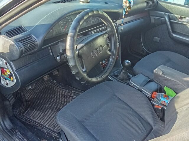 Зелений Ауді 100, об'ємом двигуна 2.3 л та пробігом 135 тис. км за 1300 $, фото 5 на Automoto.ua