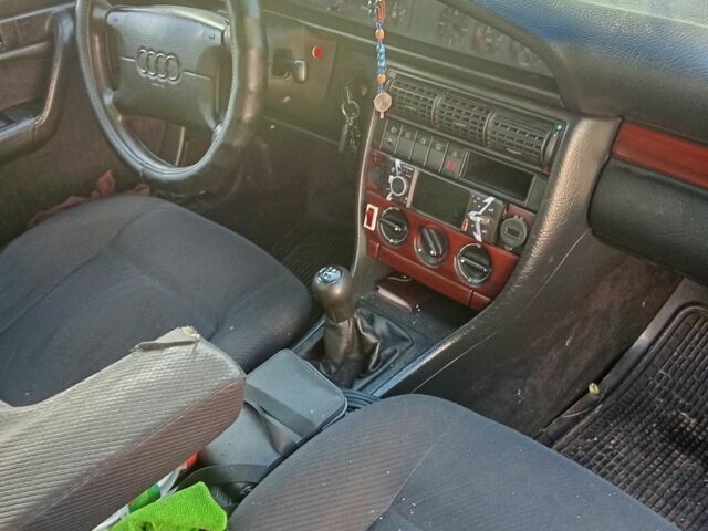 Зелений Ауді 100, об'ємом двигуна 2.3 л та пробігом 135 тис. км за 1300 $, фото 2 на Automoto.ua