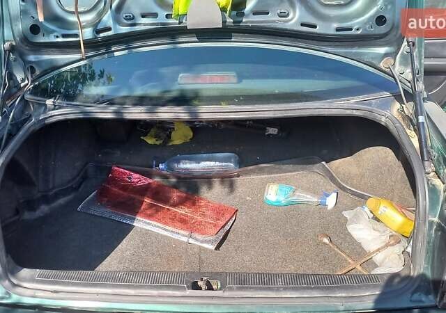 Зеленый Ауди 100, объемом двигателя 2.6 л и пробегом 400 тыс. км за 2700 $, фото 5 на Automoto.ua