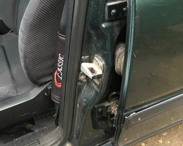 Зеленый Ауди 100, объемом двигателя 2.3 л и пробегом 300 тыс. км за 2800 $, фото 15 на Automoto.ua