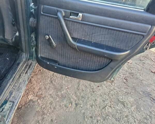 Зеленый Ауди 100, объемом двигателя 2.3 л и пробегом 135 тыс. км за 1300 $, фото 7 на Automoto.ua