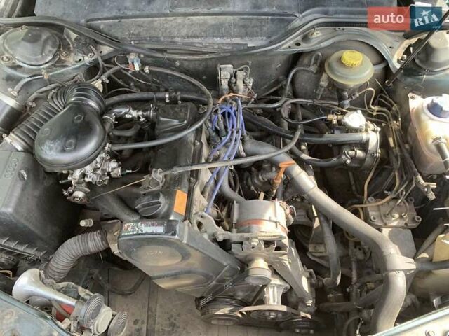 Зеленый Ауди 100, объемом двигателя 1.99 л и пробегом 451 тыс. км за 3400 $, фото 6 на Automoto.ua