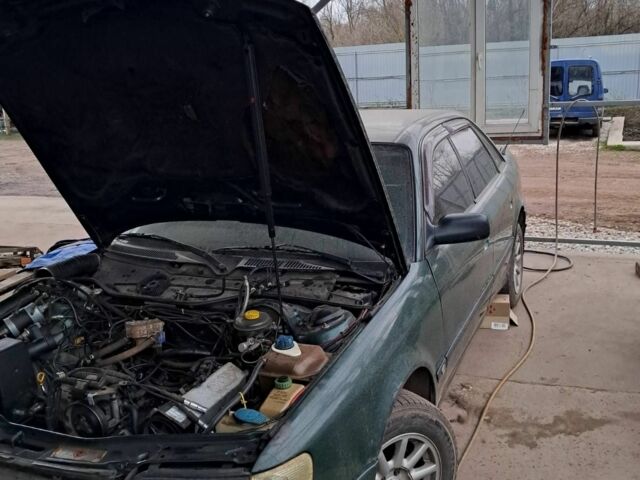 Зелений Ауді 100, об'ємом двигуна 2.6 л та пробігом 300 тис. км за 1500 $, фото 1 на Automoto.ua