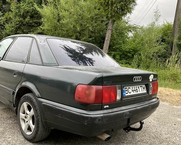 Зеленый Ауди 100, объемом двигателя 1.99 л и пробегом 400 тыс. км за 1500 $, фото 4 на Automoto.ua