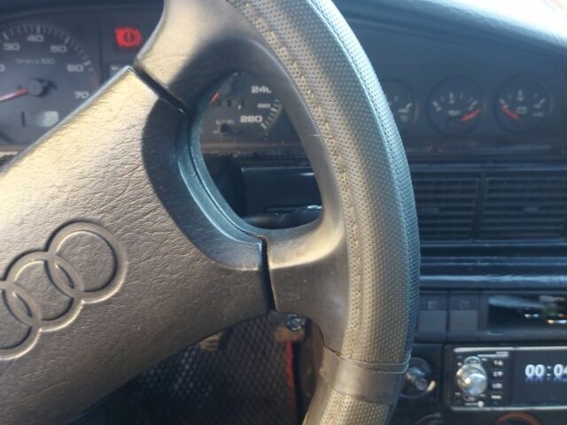 Зеленый Ауди 100, объемом двигателя 2.3 л и пробегом 350 тыс. км за 1200 $, фото 6 на Automoto.ua