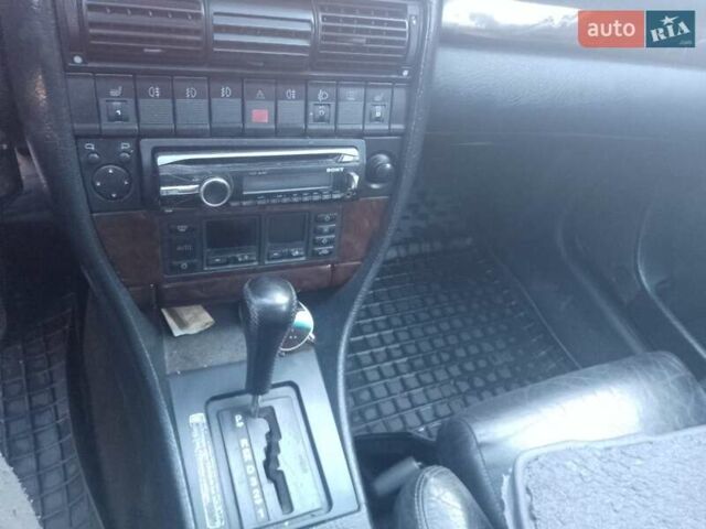 Зелений Ауді 100, об'ємом двигуна 2.46 л та пробігом 365 тис. км за 3650 $, фото 4 на Automoto.ua