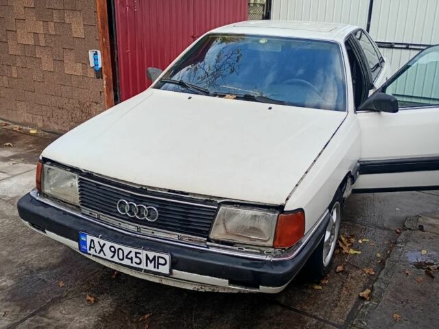 Белый Ауди 200, объемом двигателя 2.2 л и пробегом 1000 тыс. км за 800 $, фото 5 на Automoto.ua