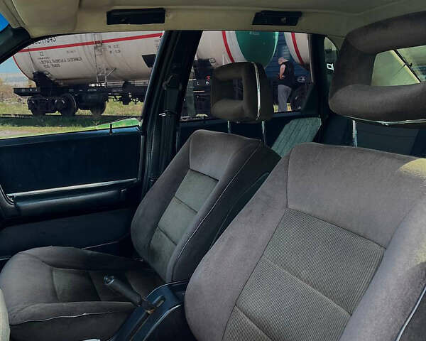 Белый Ауди 200, объемом двигателя 1.8 л и пробегом 300 тыс. км за 1720 $, фото 11 на Automoto.ua