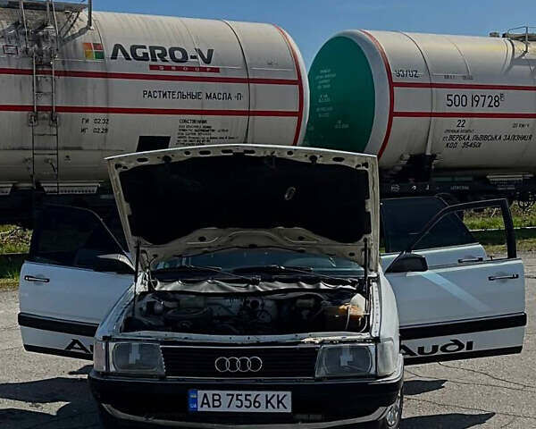Белый Ауди 200, объемом двигателя 1.8 л и пробегом 300 тыс. км за 1720 $, фото 6 на Automoto.ua