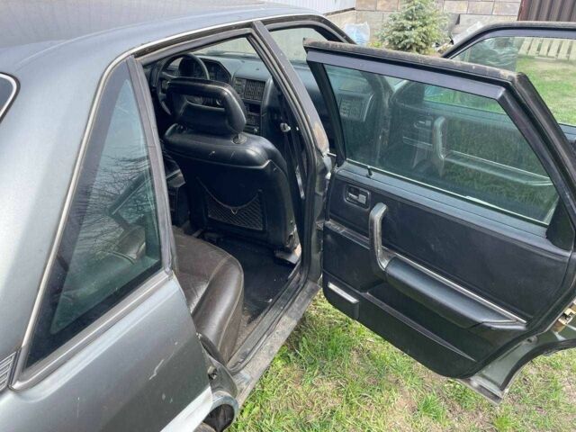 Серый Ауди 200, объемом двигателя 2.2 л и пробегом 300 тыс. км за 1000 $, фото 7 на Automoto.ua