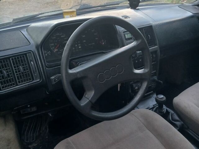 Серый Ауди 200, объемом двигателя 2 л и пробегом 10 тыс. км за 1550 $, фото 3 на Automoto.ua