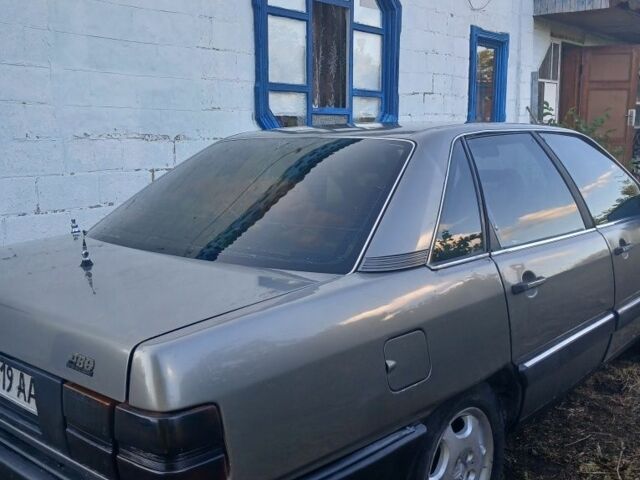 Серый Ауди 200, объемом двигателя 2 л и пробегом 10 тыс. км за 1550 $, фото 6 на Automoto.ua