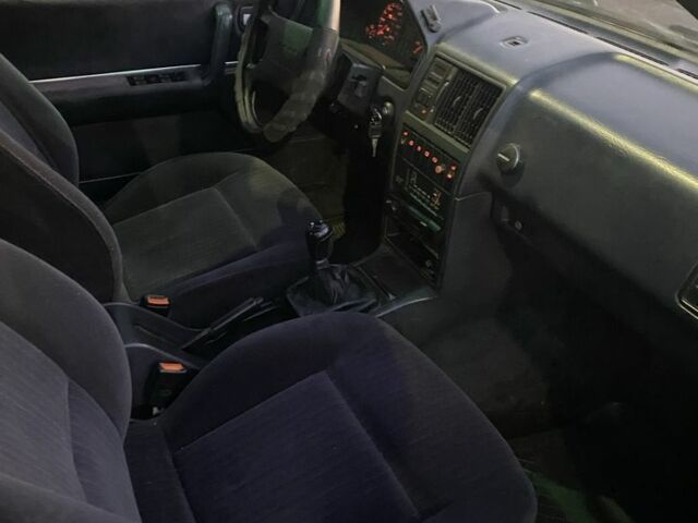 Синий Ауди 200, объемом двигателя 2.2 л и пробегом 400 тыс. км за 2200 $, фото 7 на Automoto.ua