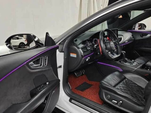 Черный Ауди 50, объемом двигателя 3 л и пробегом 179 тыс. км за 28300 $, фото 3 на Automoto.ua