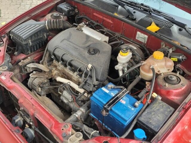 Красный Ауди 50, объемом двигателя 1.3 л и пробегом 112 тыс. км за 2000 $, фото 6 на Automoto.ua