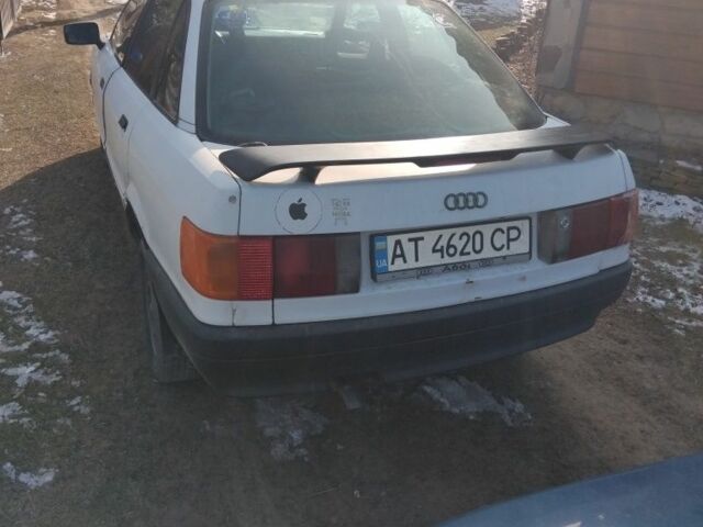 Белый Ауди 80, объемом двигателя 1.8 л и пробегом 90 тыс. км за 950 $, фото 2 на Automoto.ua