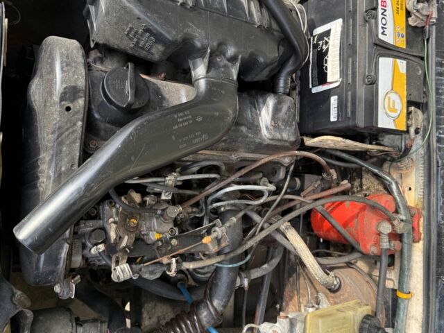 Белый Ауди 80, объемом двигателя 1.6 л и пробегом 220 тыс. км за 1000 $, фото 1 на Automoto.ua