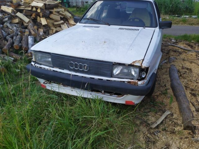 Белый Ауди 80, объемом двигателя 0 л и пробегом 2 тыс. км за 1999 $, фото 3 на Automoto.ua