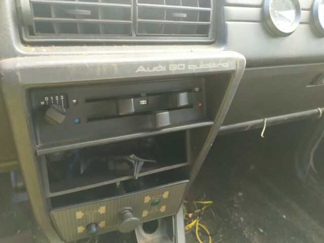 Белый Ауди 80, объемом двигателя 0 л и пробегом 2 тыс. км за 1999 $, фото 7 на Automoto.ua