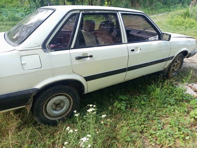 Белый Ауди 80, объемом двигателя 0 л и пробегом 10 тыс. км за 486 $, фото 1 на Automoto.ua
