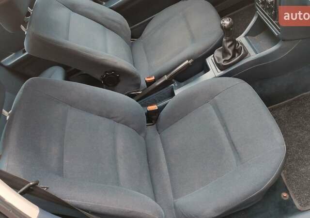 Белый Ауди 80, объемом двигателя 1.78 л и пробегом 180 тыс. км за 3000 $, фото 40 на Automoto.ua