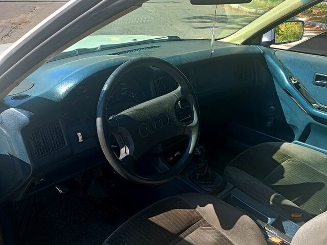 Белый Ауди 80, объемом двигателя 1.8 л и пробегом 0 тыс. км за 1850 $, фото 4 на Automoto.ua