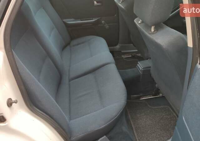 Белый Ауди 80, объемом двигателя 1.78 л и пробегом 180 тыс. км за 3000 $, фото 31 на Automoto.ua