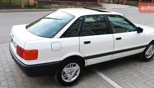 Белый Ауди 80, объемом двигателя 1.78 л и пробегом 180 тыс. км за 3000 $, фото 11 на Automoto.ua