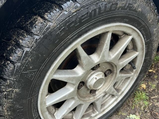 Белый Ауди 80, объемом двигателя 1.8 л и пробегом 280 тыс. км за 2100 $, фото 3 на Automoto.ua