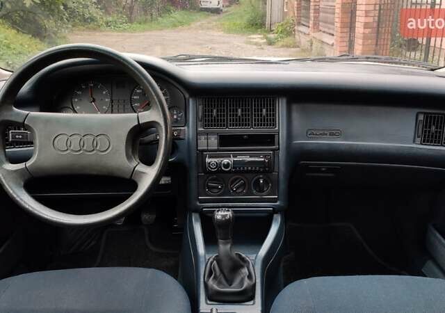 Белый Ауди 80, объемом двигателя 1.78 л и пробегом 180 тыс. км за 3000 $, фото 39 на Automoto.ua